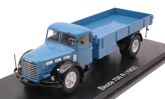 SCALE MODEL COMPATIBLE WITH SKODA 706 R FLATBED PLATFORM TRAILER BLUE/BLACK 1:43 PREMIUM CLASSIXX PCL47129