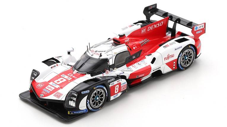 MODELLINO IN SCALA COMPATIBILE CON TOYOTA HYBRID N.8 WINNER LM 2022 BUEMI-HIRAKAWA-HARTLEY 1:43 SPARK MODEL 43LM22