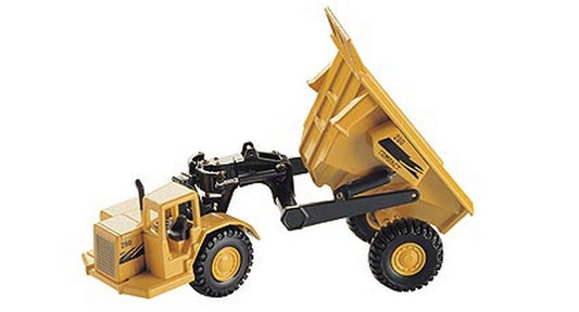 SCALE MODEL COMPATIBLE WITH QUARRY TRACTOR WITH TRAILER 1:50 JOAL JL0280A