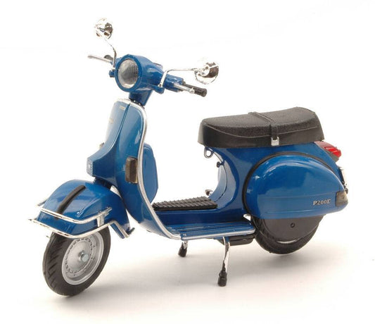 SCALE MODEL COMPATIBLE WITH VESPA P 200 E 1978 LIGHT BLUE 1:12 NEW RAY NY42123LB