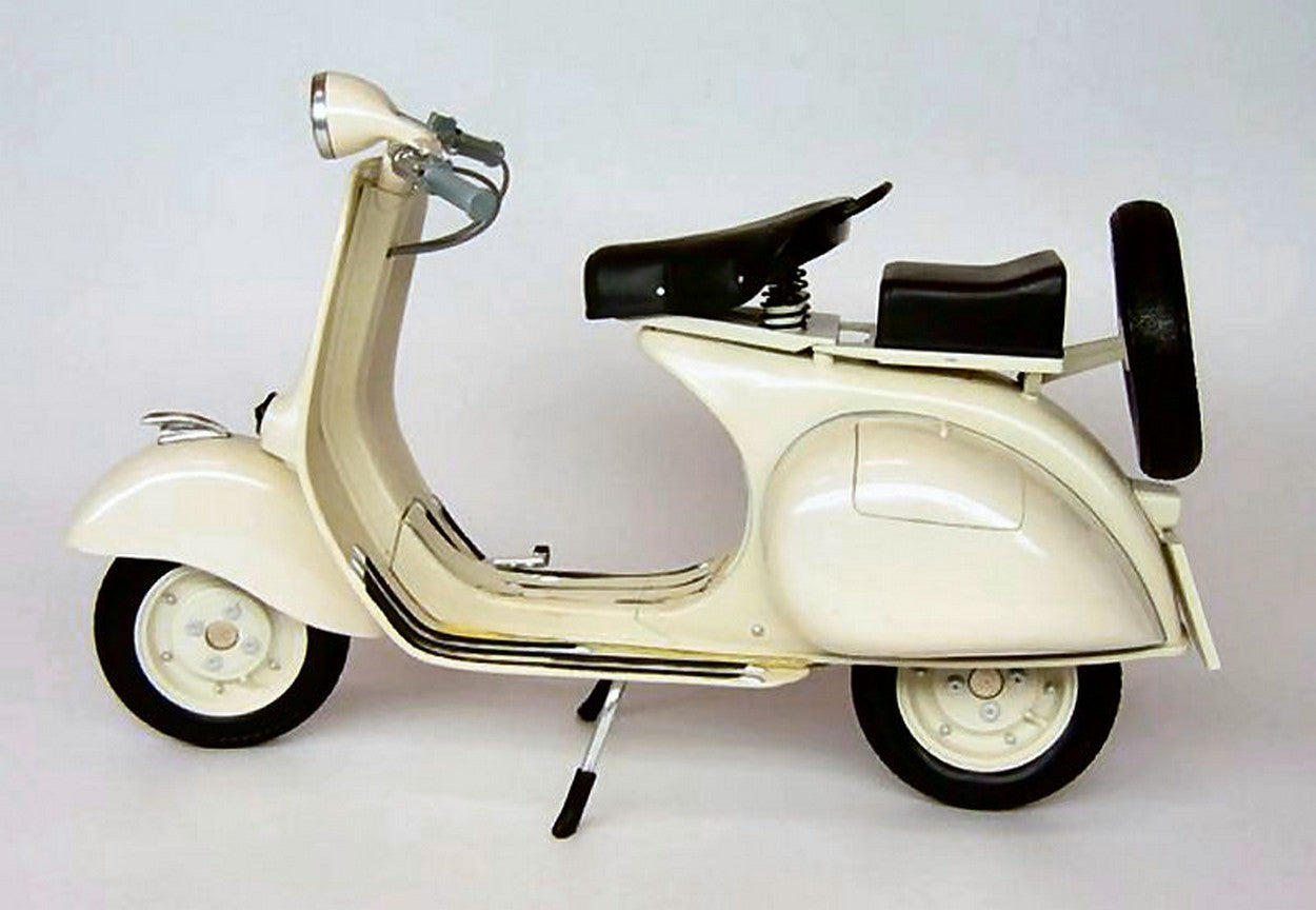 SCALE MODEL COMPATIBLE WITH VESPA PIAGGIO 150 VL1T 1963 IVORY 1:6 NEW RAY NY49273