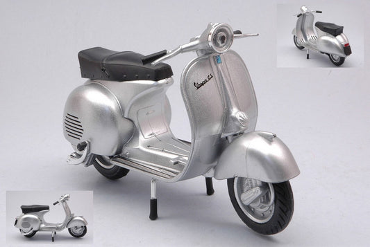 SCALE MODEL COMPATIBLE WITH VESPONE VESPA 150 GS 1956 SILVER 1:12 NEW RAY NY57863