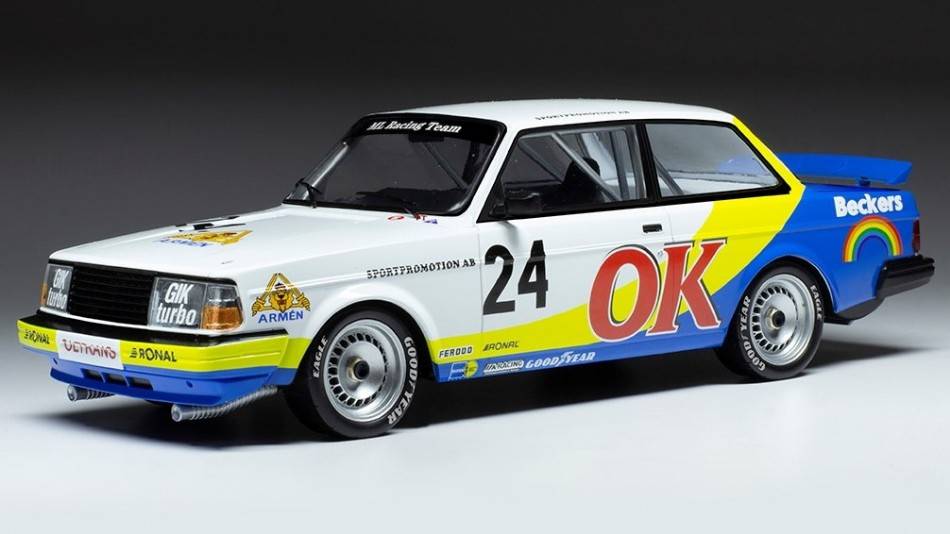 SCALE MODEL COMPATIBLE WITH VOLVO 240 TURBO N.24 OK DPM NURBURGRING 1985 ANDERSSON 1:18
 IXO MODEL 18RMC105A.20